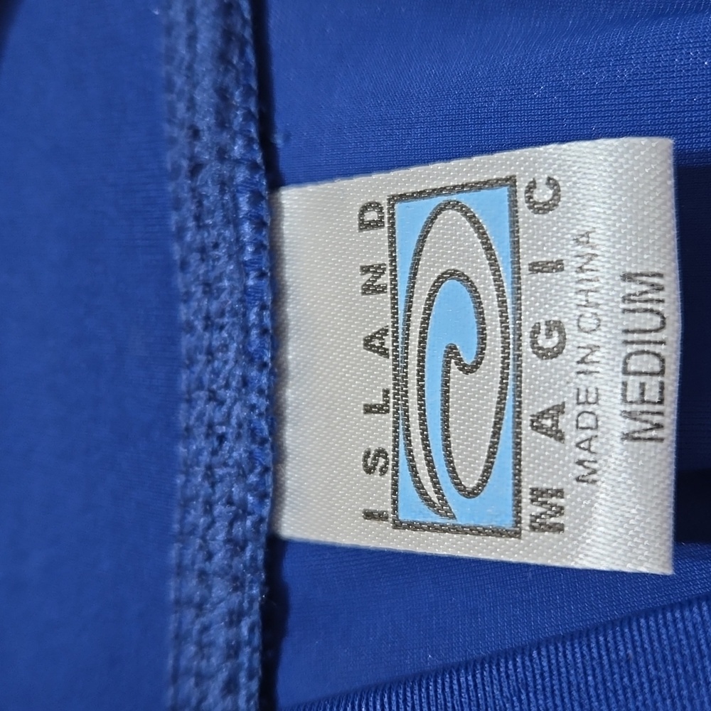 Island Magic Rash Guard - Picture 2 of 5